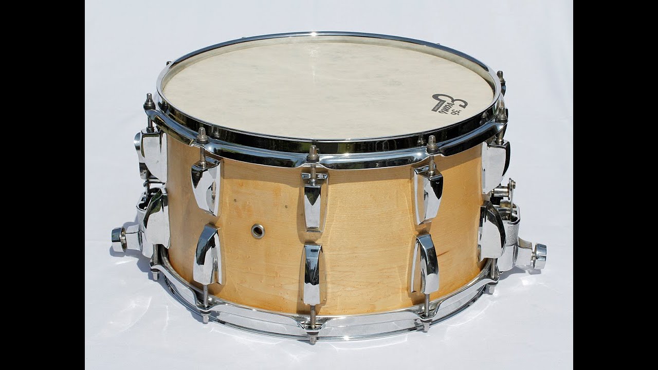 Caja Aria de 14x8 reacondicionada, aros triple flange, afinación grave.