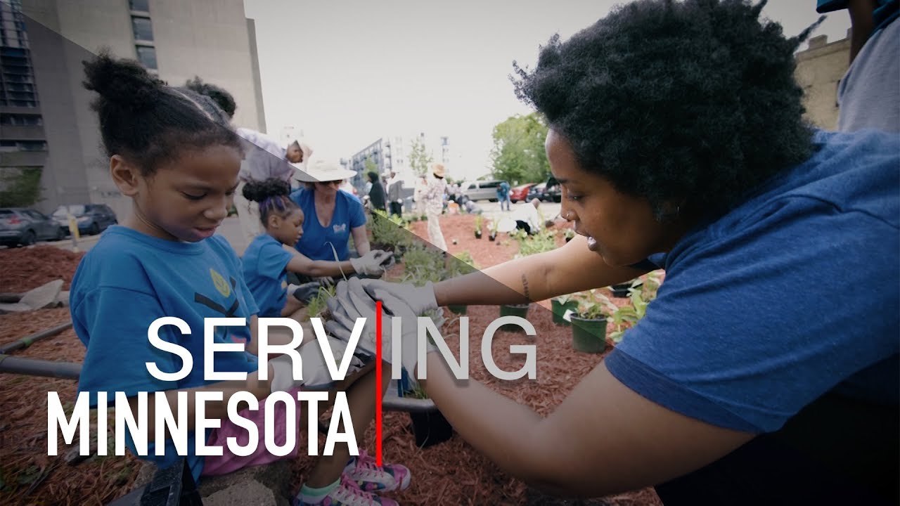 Building a Rain Garden, Building Communities
