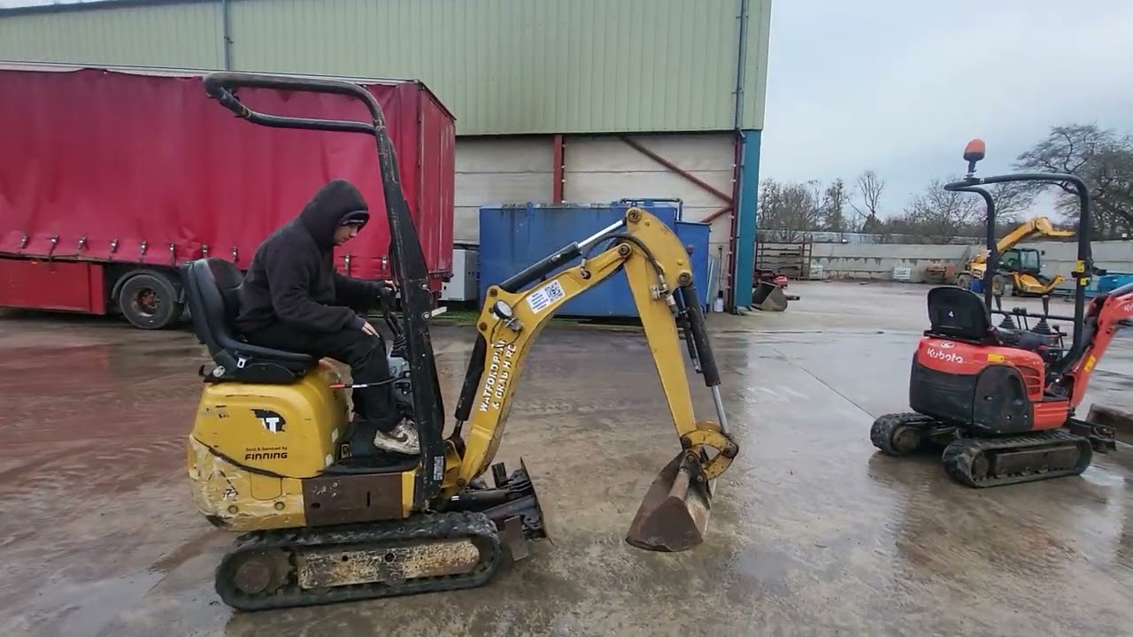 2019 CAT&nbsp;300.9D&nbsp;Mini Digger, Entered into Auction
