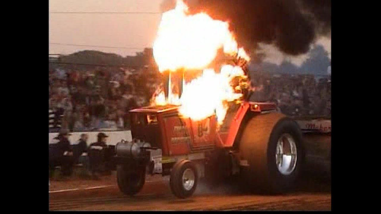 Awesome Super/Pro Stock Tractor Pulling Flashback Nostalgia At Buck 2006