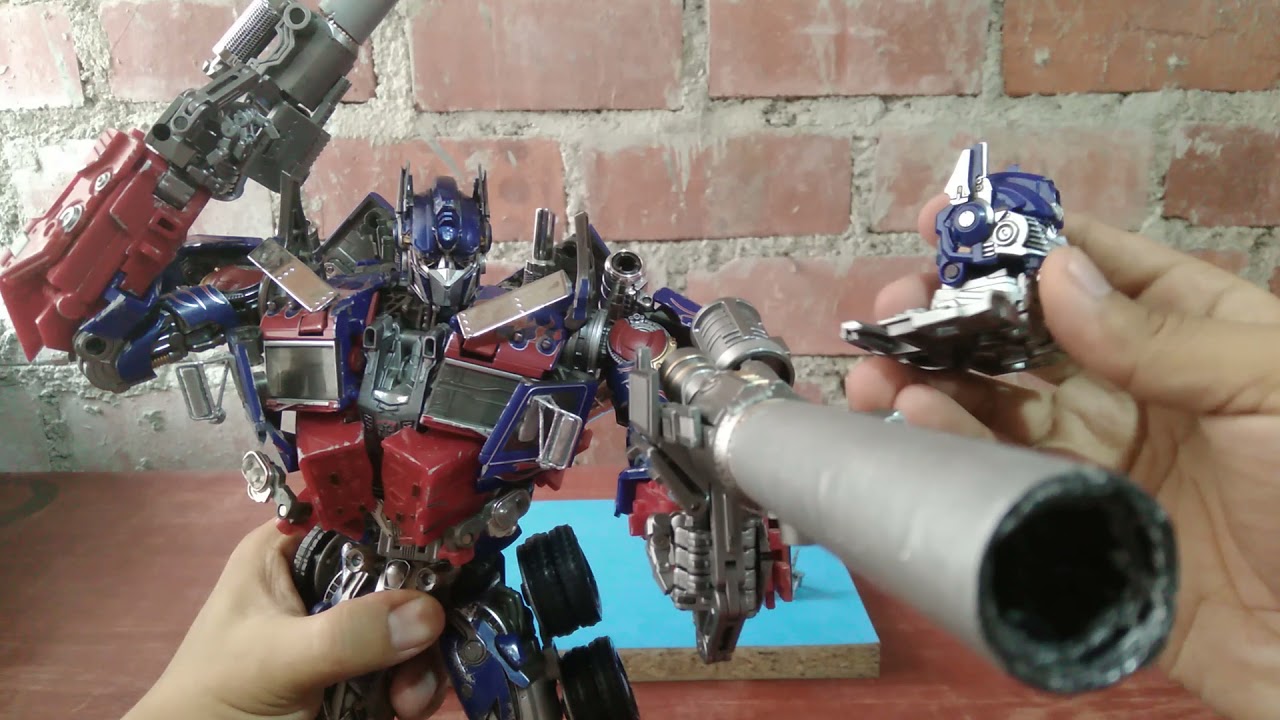 Optimus Prime Black Apple Wei Jiang / Thunder lider revicion en español