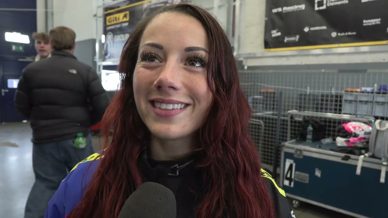 Carrie Schreiner über Max Verstappen und das neue Girls only Nachwuchsteam / NLS 9 Nordschleife