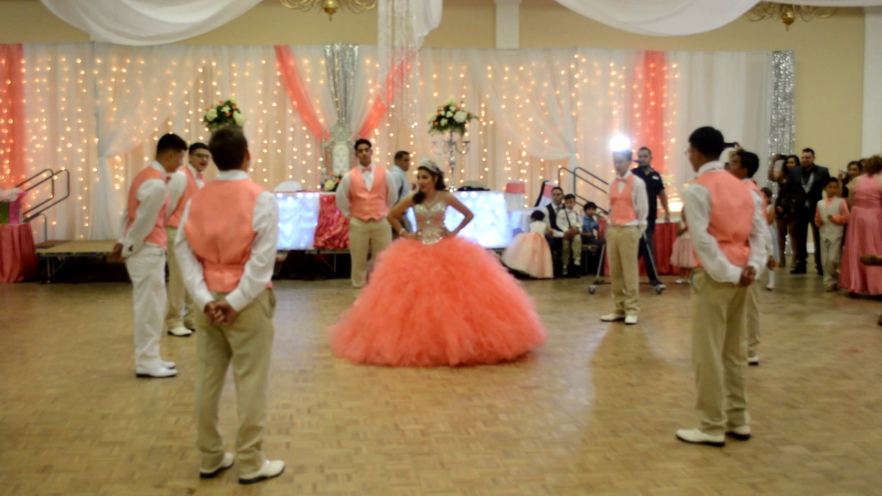 Sandra Muñoz Quinceañera Valz