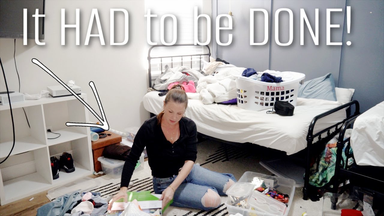 MESSY ROOM TRANSFORMATION | Deep Cleaning, Decluttering, and Organizing