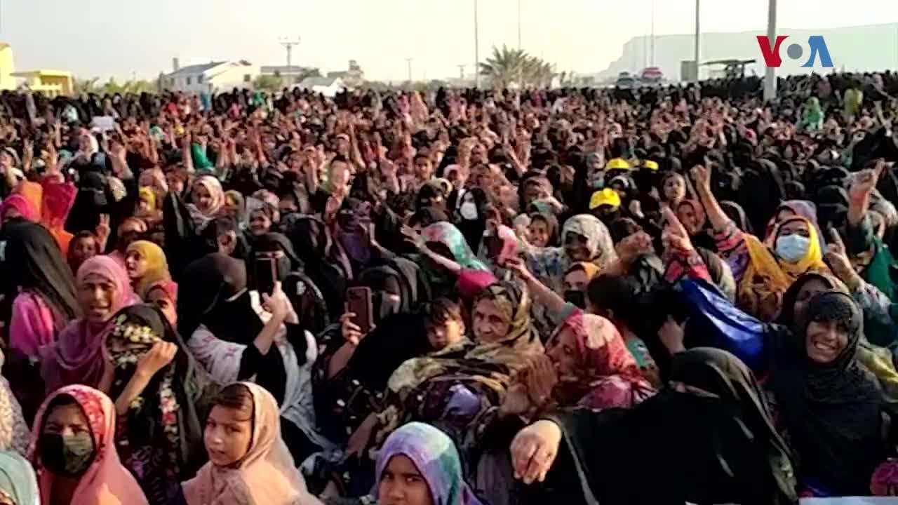 Gwadar protest | گوادر کے شہریوں کا حقوق کے لیے احتجاج، دھرنے میں اہم شاہراہیں بلاک | VOA Urdu