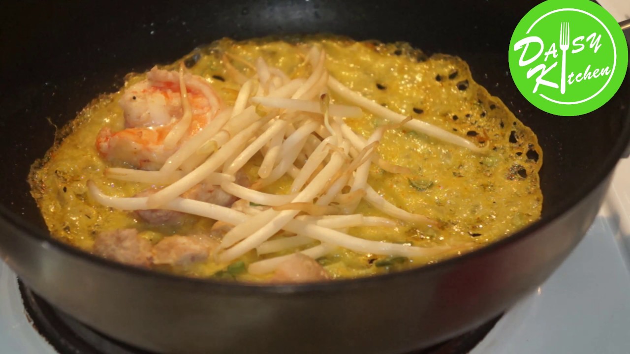 Cách làm Bánh Xèo từ Gạo Tẻ - Vietnamese Crepe from Rice recipe