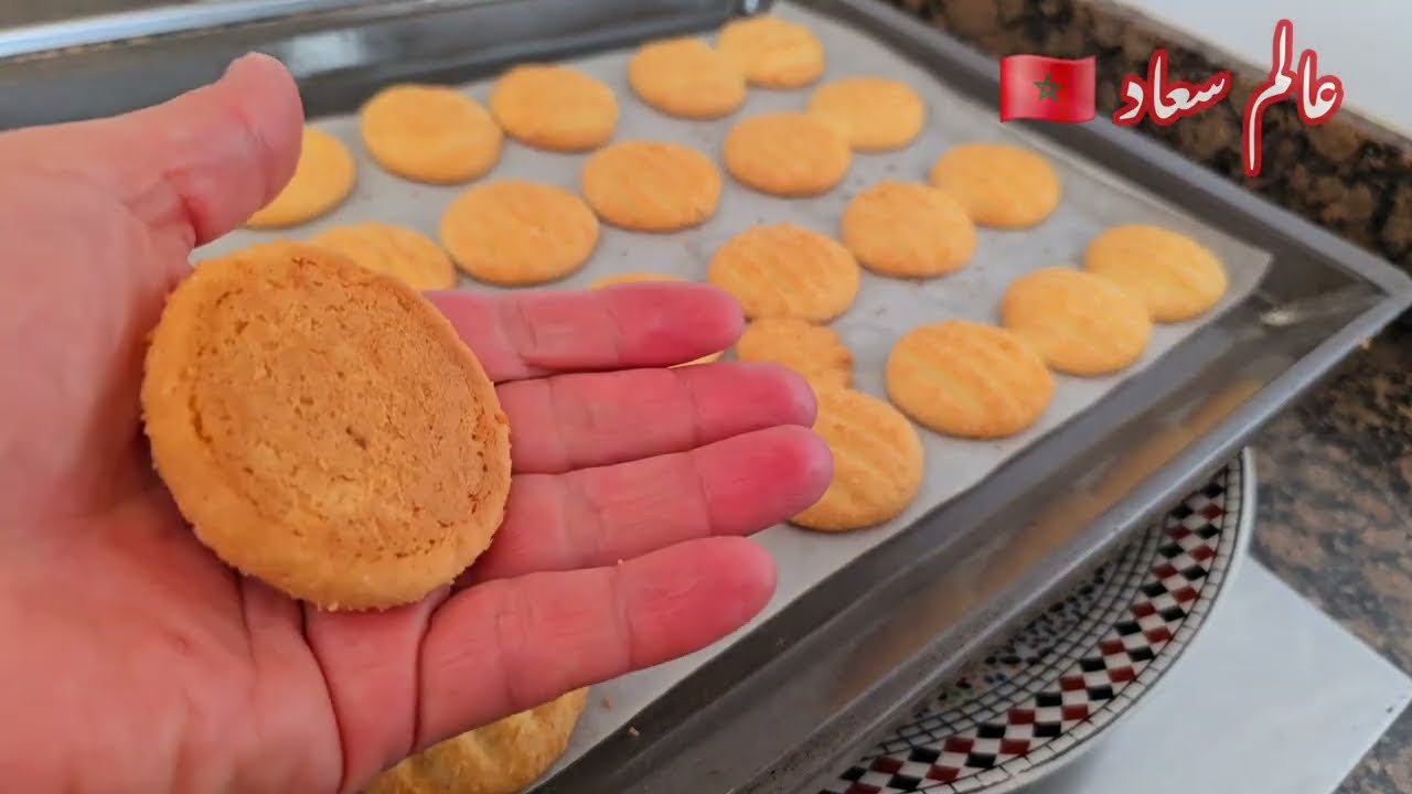 أسهل وأسرع طريقة حلوة العيد بدون زبدة وكتعطي كمية وفيرة 