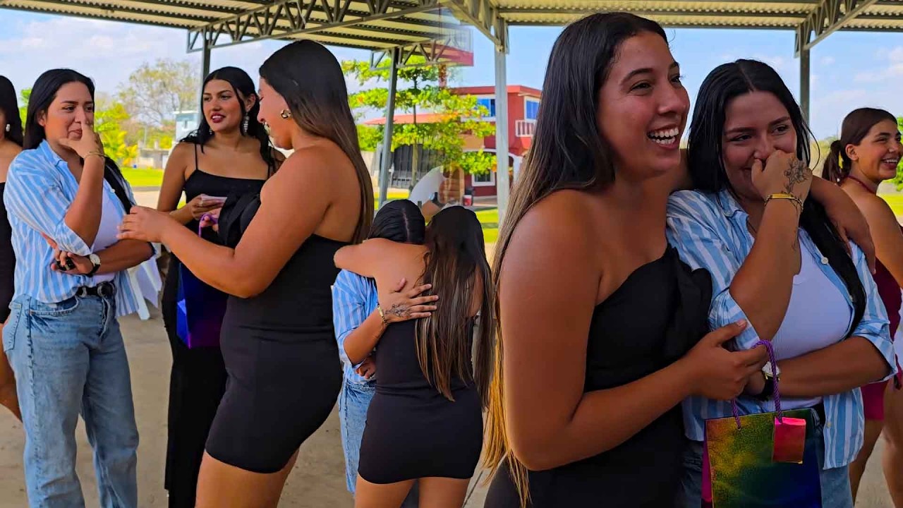 Melissa se nos puso nostálgica por el regalo de las chicas.