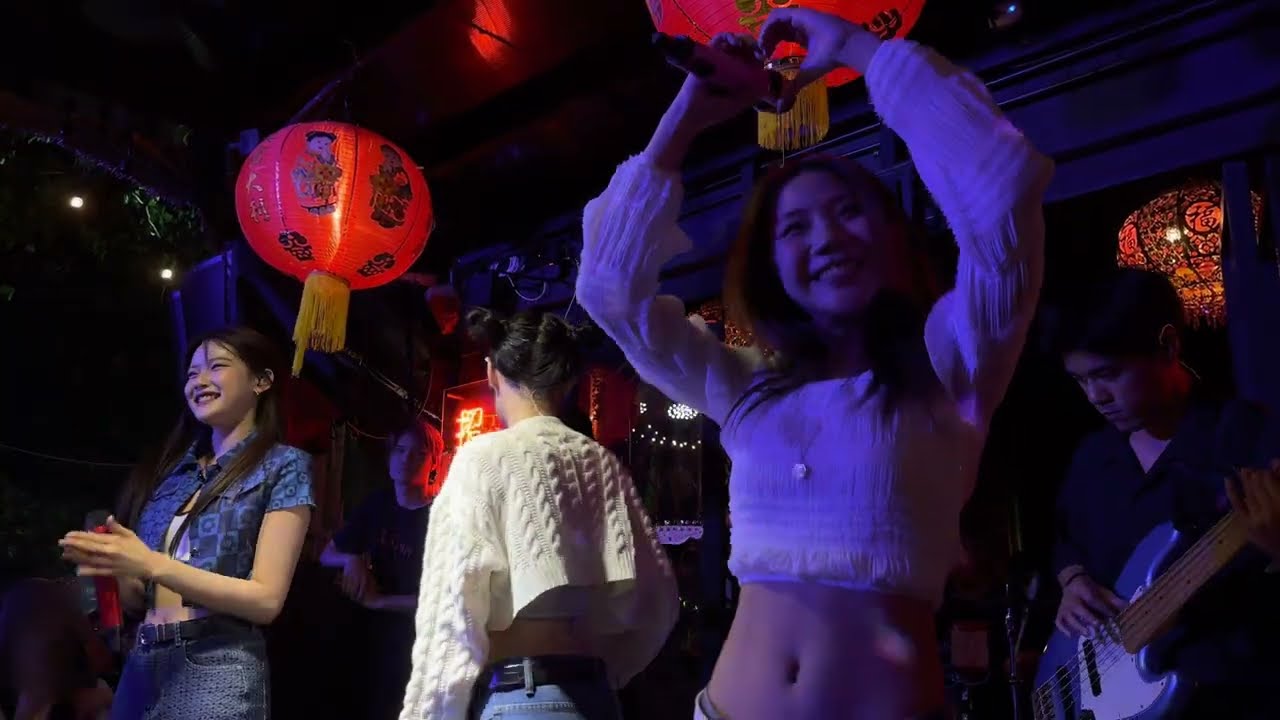 Pixxie - ใจหายอะสงสัยอยู่ที่เธอ (Praesun Cover) @ Chongjaroen Festival