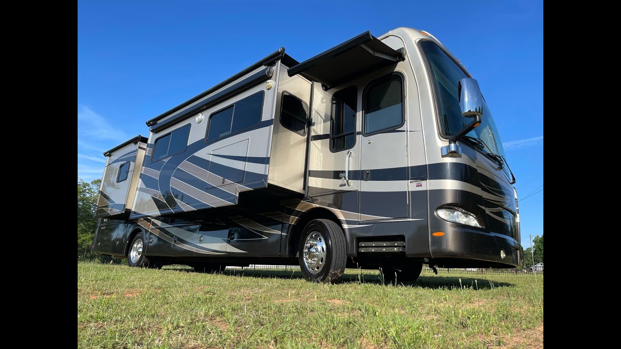 2013 Thor Tuscany 36MQ, $old, 36 footer, very clean, 25K miles, diesel pusher.