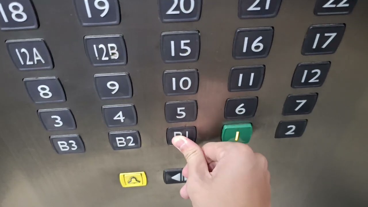 Mitsubishi Nexway In T5 Vinhomes Time City, Hai Bà Trưng, HN