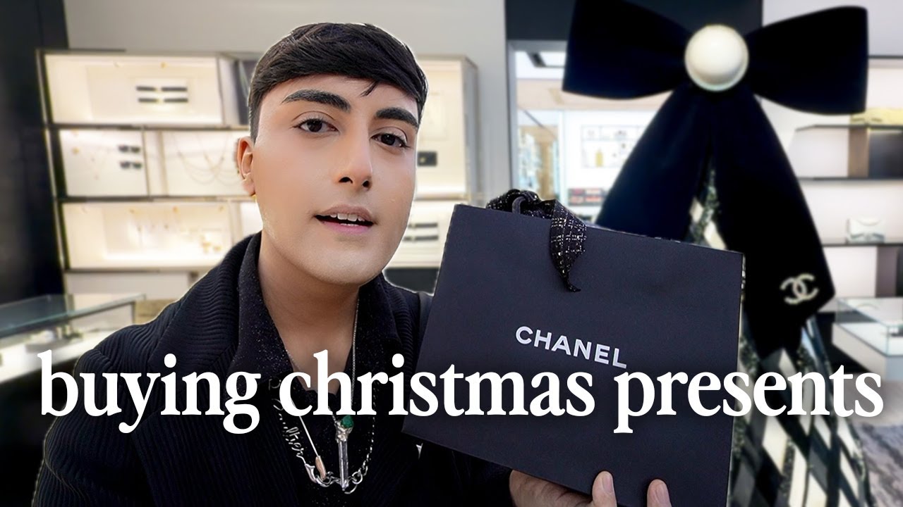 Luxury Christmas Gift Shopping For My BFFs!!! + Haul | Vlogmas Day 18 & 19