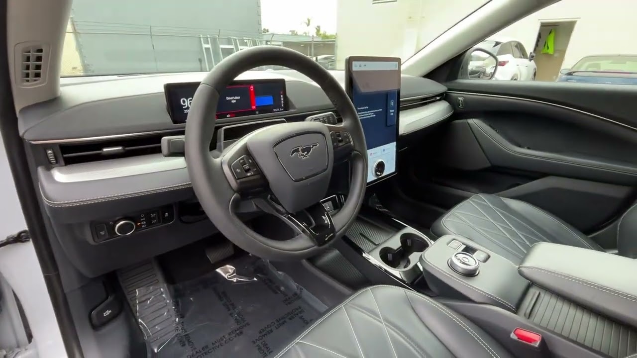 2023 Ford Mustang Mach-E Select Sant Barbara, Goleta, Ventura, Santa Maria, Oxnard CA