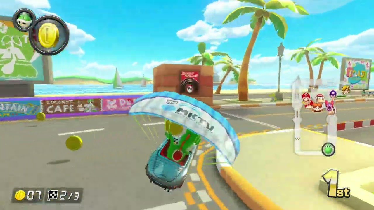 Wii Coconut Mall - Mario Kart 8 Deluxe (Switch) 150cc Yoshi driving 300 SL Roadster