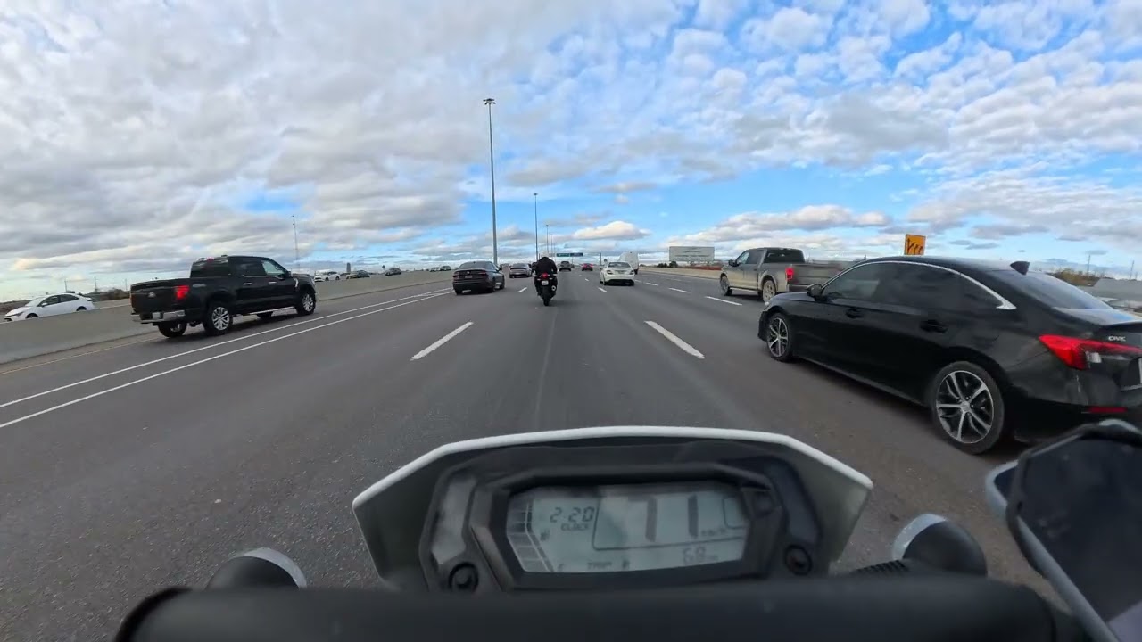 Ride out of Toronto for coffee before tomorrow's snow.