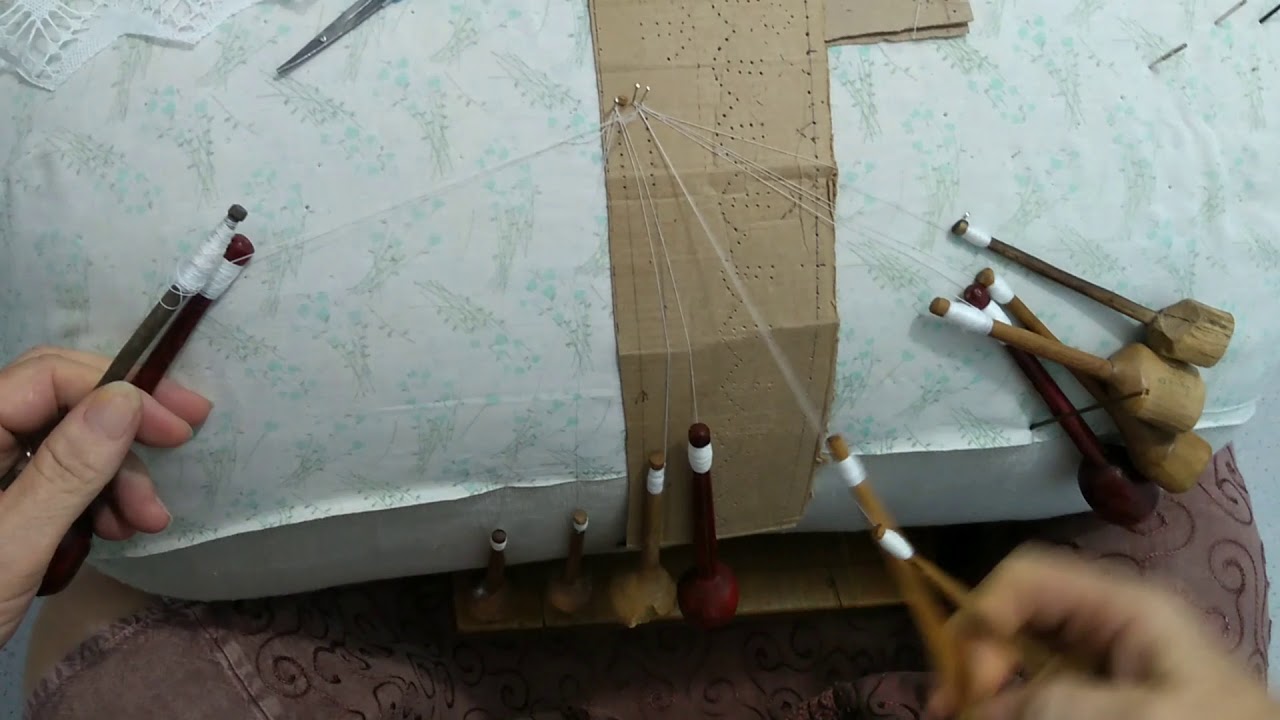 😀Iniciando a marcação sobre o pique, para a renda de Bilro✨