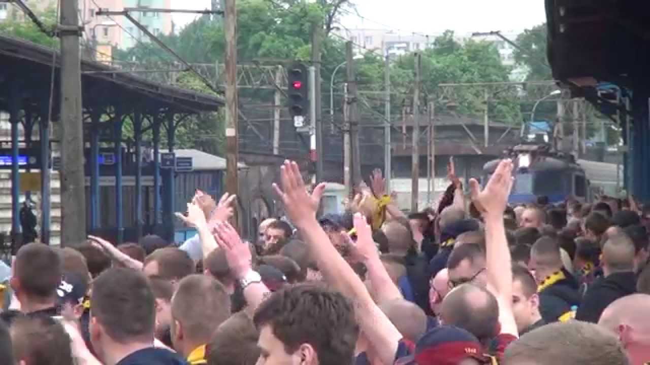 Lech Poznań - POGOŃ SZCZECIN (Przemarsz Kibiców)