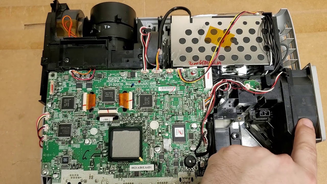 Epson 84+ / 85+ LCD Projector Cleaning