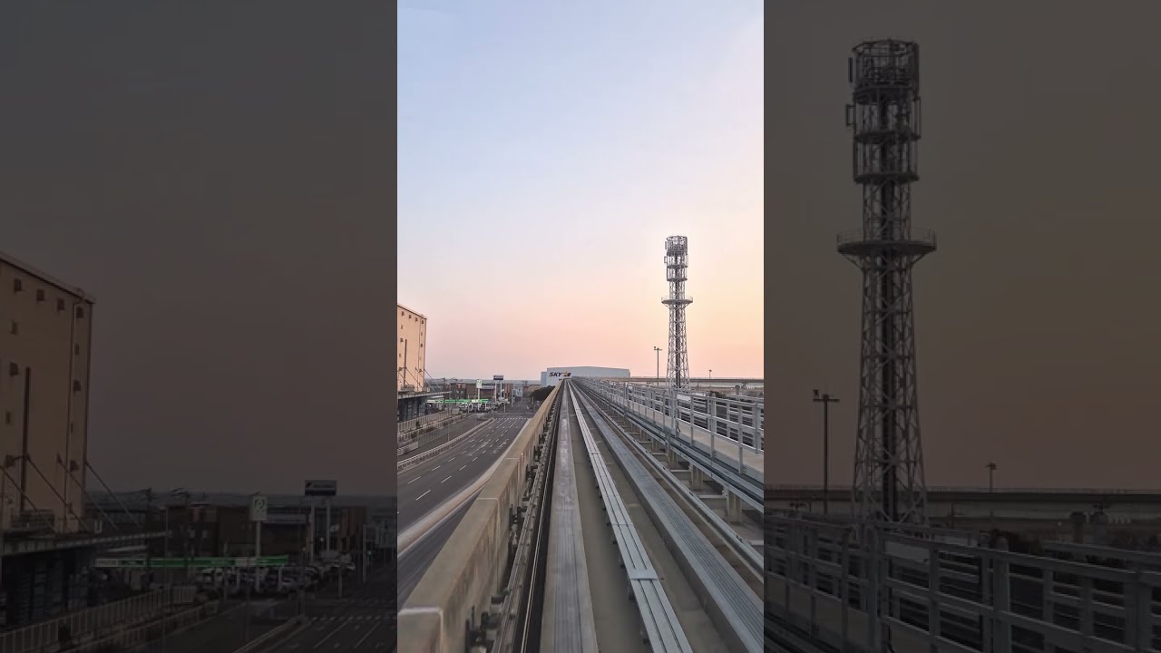 Kobe Port Liner  : Front view at sunset