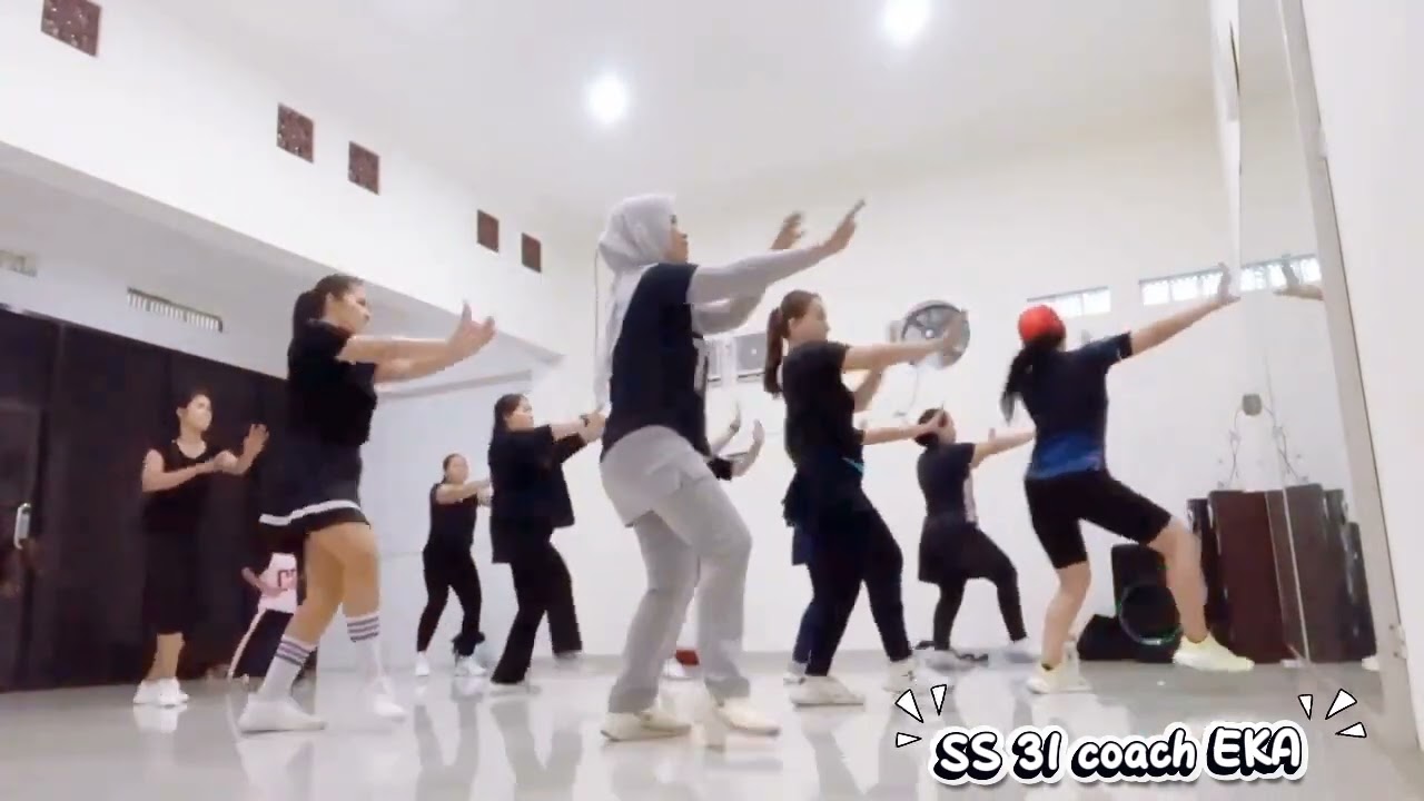 Eeee aaa - kreasi/dance/joged SS 31 KEBUMEN Coach EKA