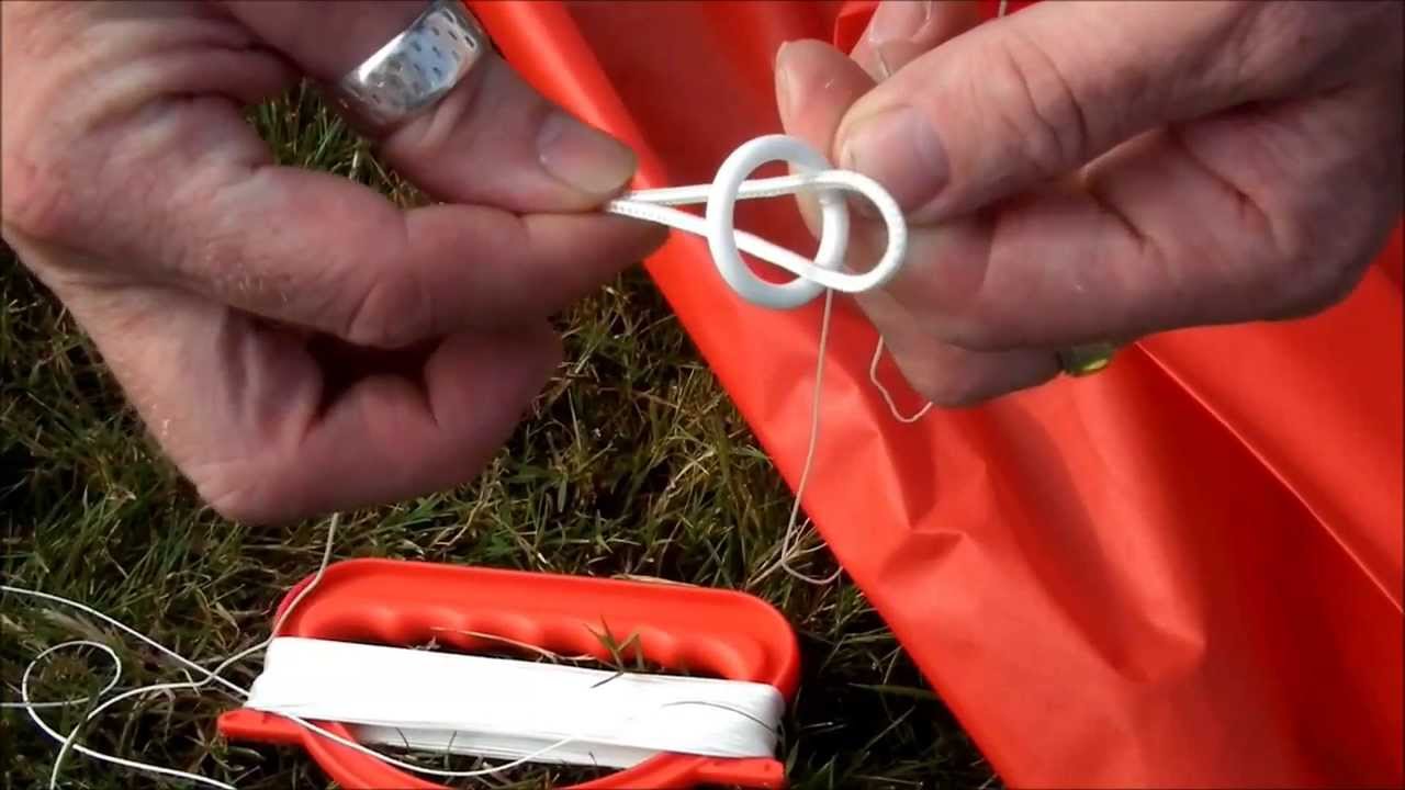Loop handle lines on to kite