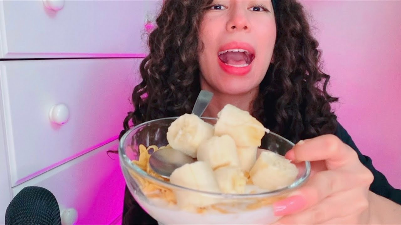 ASMR comiendo cereal y plátano