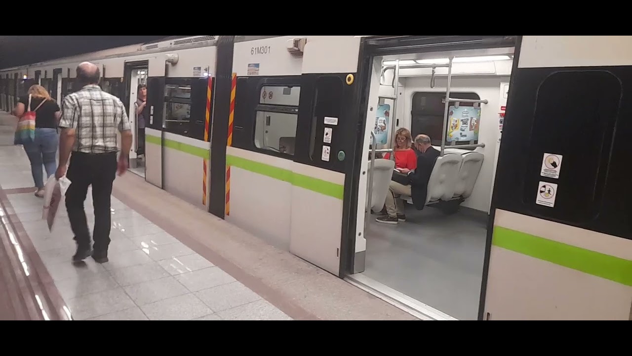 Athens metro: Nomismatokopio station (HD)