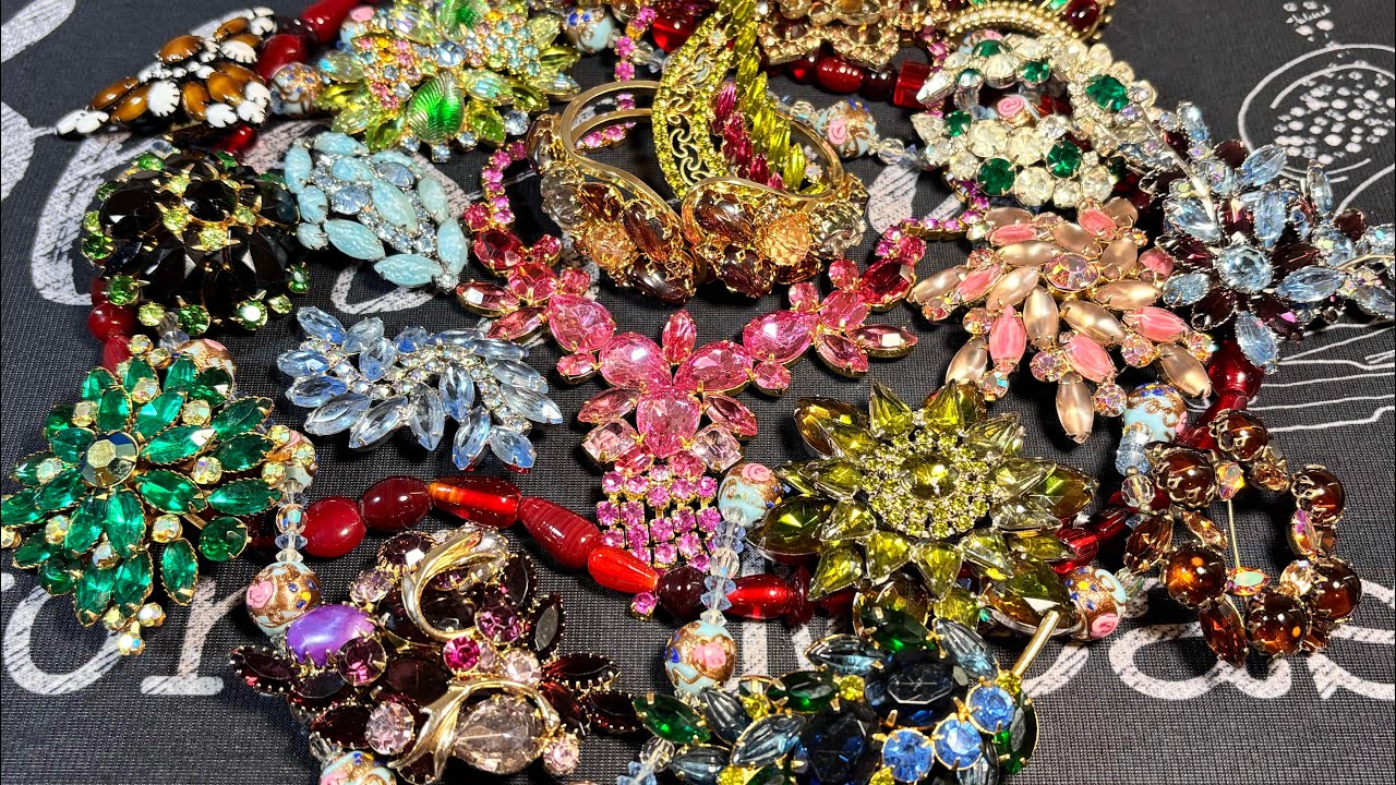 Fine Brooches & Good Rhinestone Jewelry Unboxing - WOW!! 
