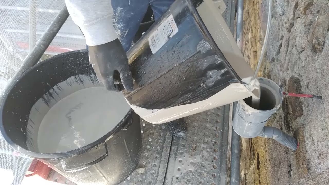 couler la pierre - coulis - couliner une ma&ccedil;onnerie un dallage