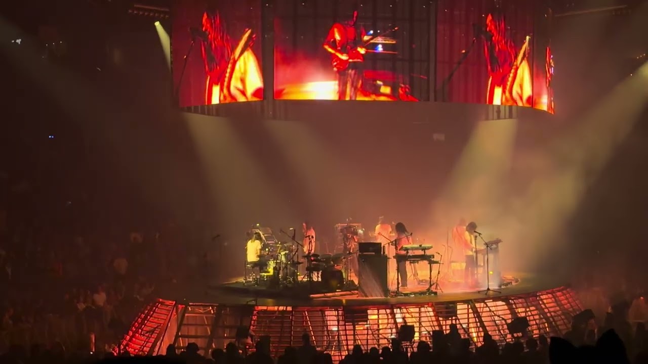 Tame Impala 10/31/2025 - Live at the Barclays Center, Brooklyn, NY (FULL HALLOWEEN CONCERT 4K)