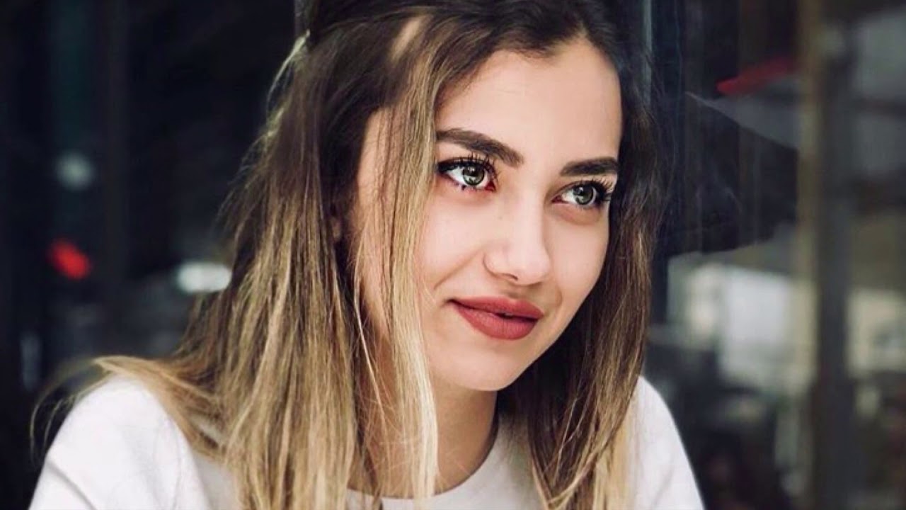 Ziynet Sali-Bana da Söyle fotoğraflı klip ~Aleyna Solaker~