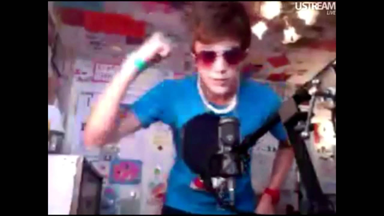 Austream Moments [September 9, 2011]