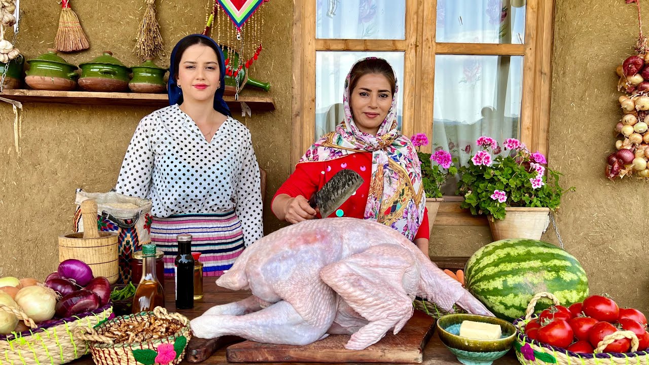 Гигантский пир из индейки, запеченный в грязи с рисом в отдаленной горной деревне