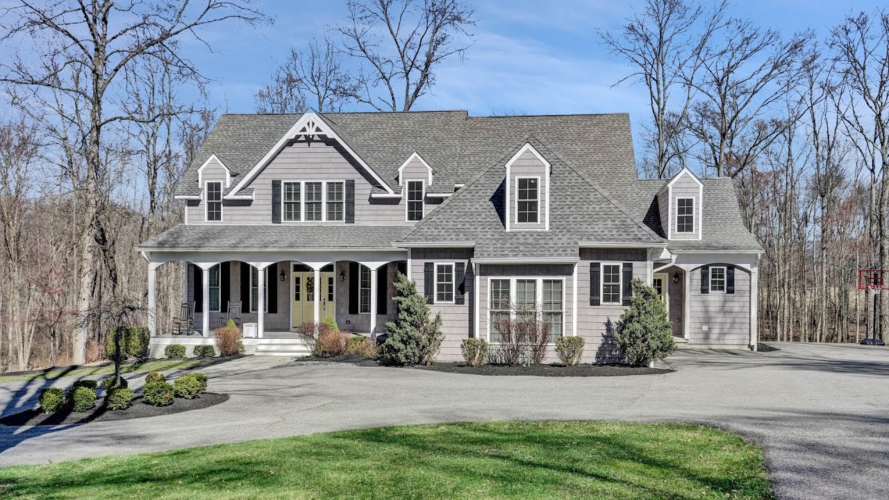 Real Estate Video Tour | 26 Cedar Lane Warwick, NY 10990 | Orange County, NY