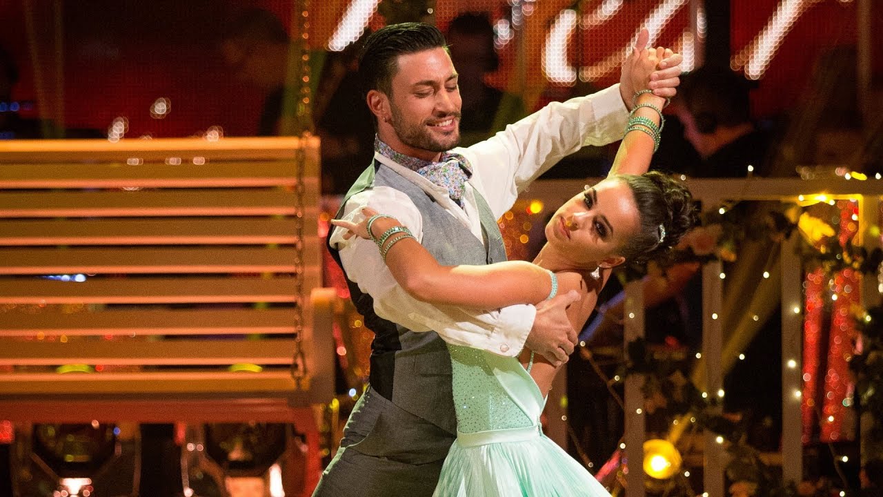 Georgia May Foote & Giovanni Pernice Waltz to 'Georgia On My Mind' - Strictly Come Dancing: 2015