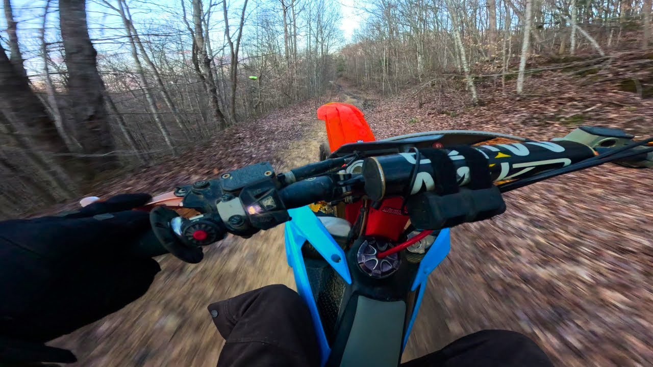 KTM 250 SXF | Wheelies in the WOODS