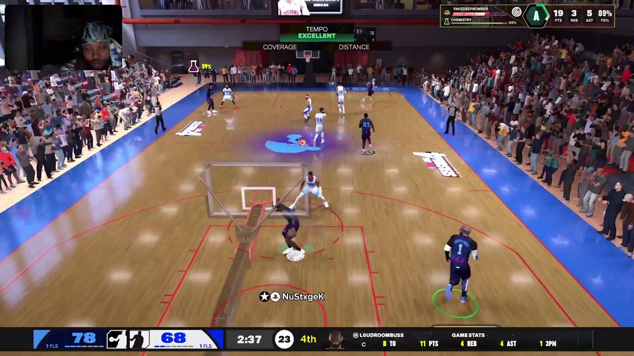 My 6'9 Center Is Op 💪🏾