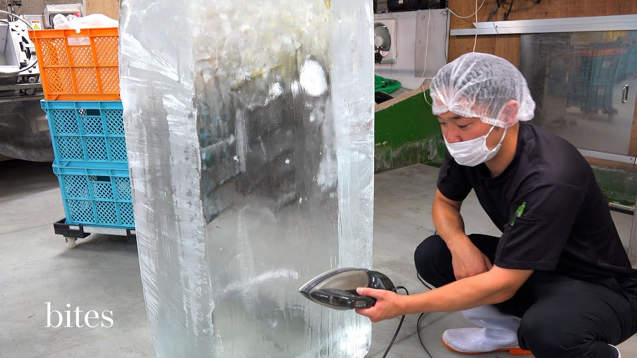氷にアイロン？ 世界一透明な氷を作る工場  日本のカクテル/ The World's Most Transparent Ice Factory, How to make clear ice