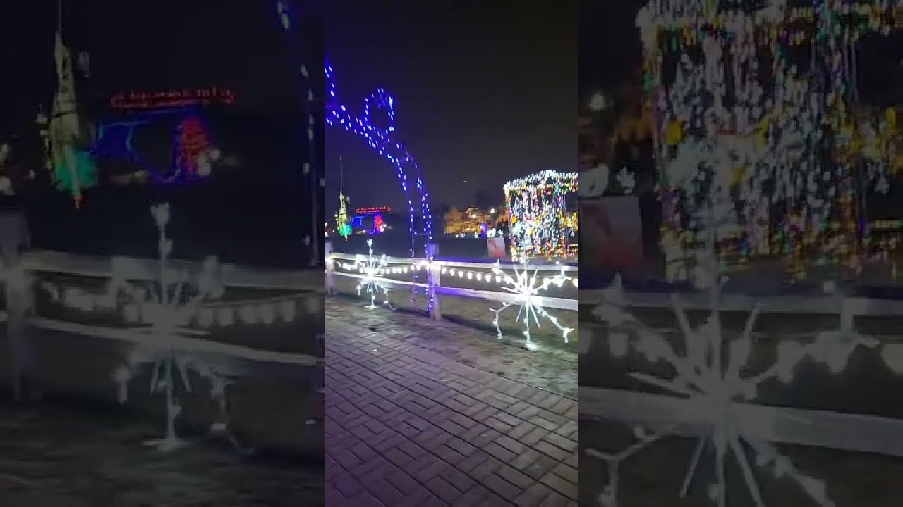 Прямая трансляция в TikTok: Праздничная иллюминация в парке Лиласия, Ломбард, Иллинойс, 24.12.2025