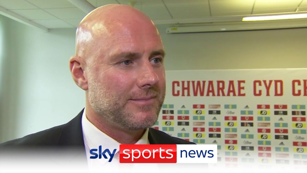 Rob Page agrees new Wales contract