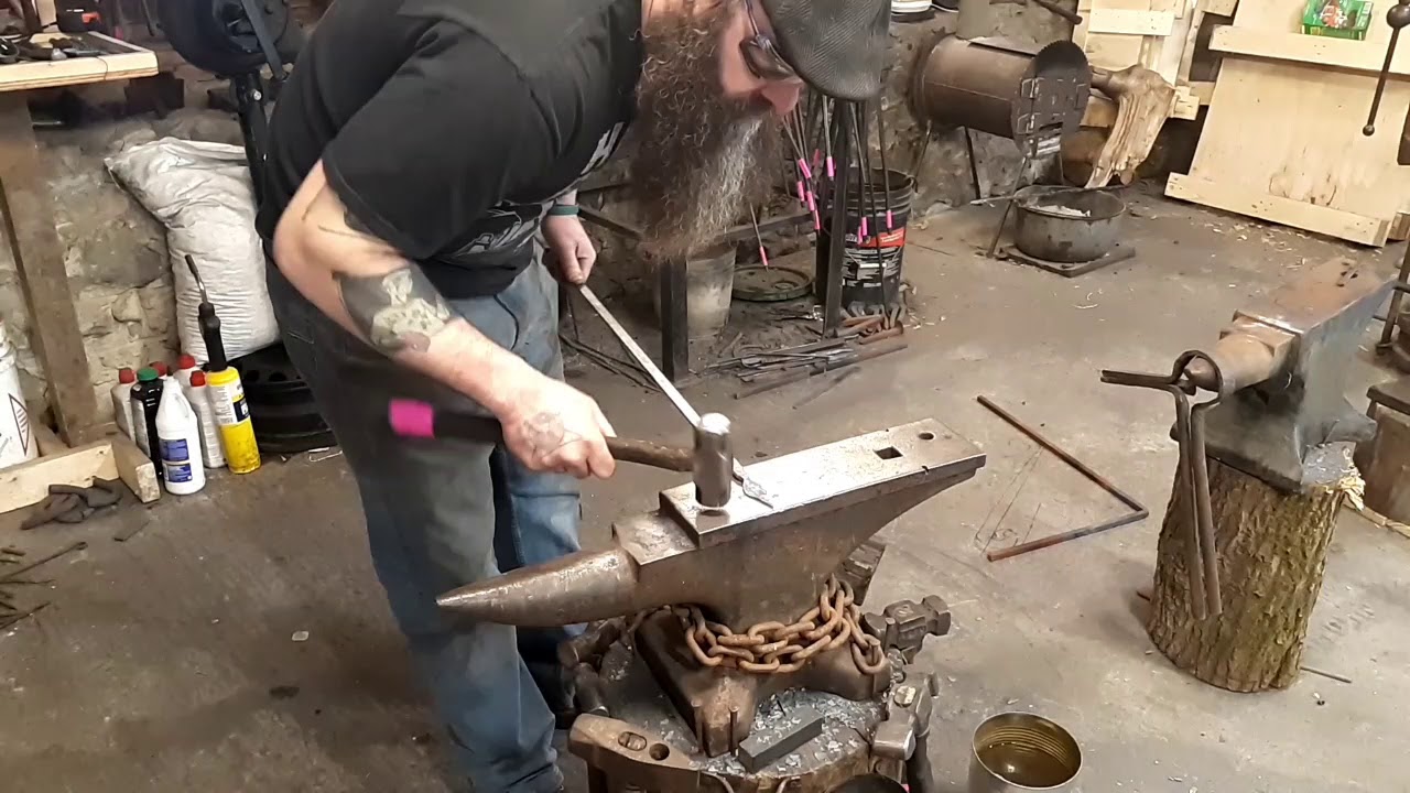 Forging my shop sign bracket part 1