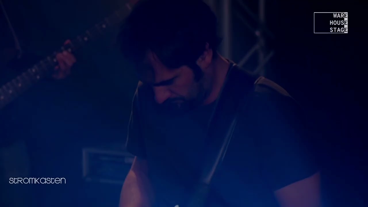Stromkasten performing 