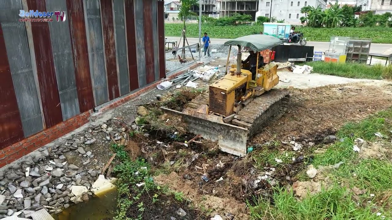 First Start Filling Up Project Process By KOMATSU Bulldozer D31p With Team Teucks Dumping Soil