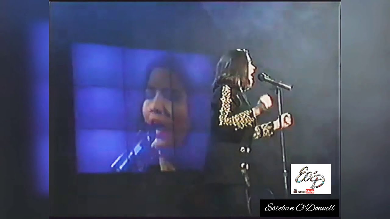 Ana Gabriel - Mar Y Arena (Live)