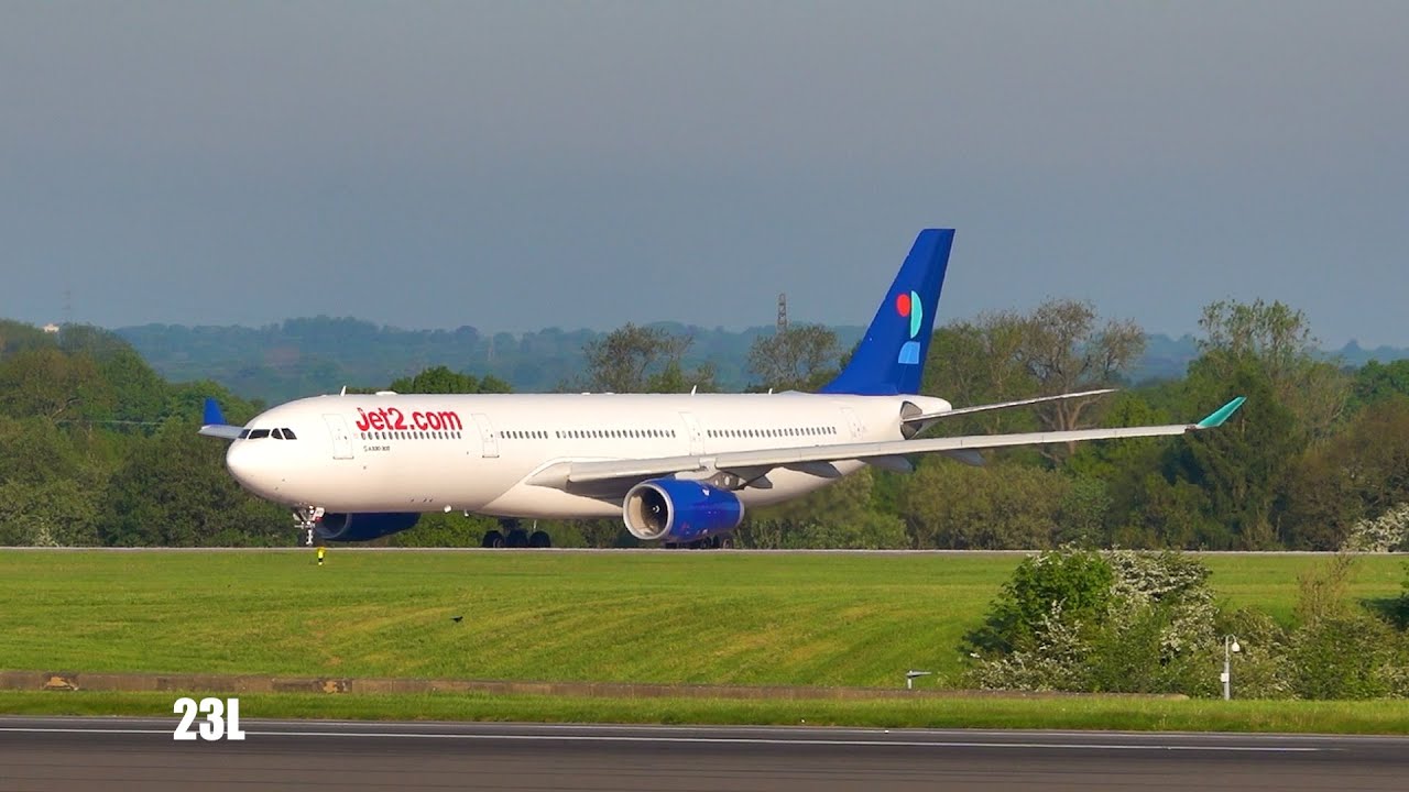 Stunning JET2 Season Lease World2fly Portugal CS-WFP Airbus A330-343 LS875 Manchester MAN - Faro FAO
