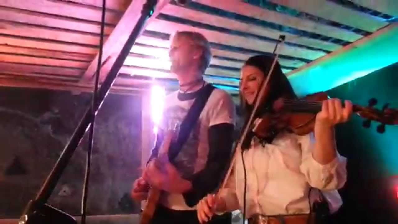 Honky Tonk Brothers - Drivin My Life Away