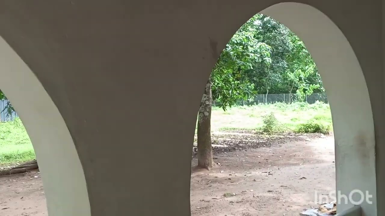ഒരു ഏക്കർ സ്ഥലവും 1350 sqft വീടും വിൽപ്പനയ്ക്ക്  കൊല്ലം, കൊട്ടാരക്കര. Ph: 9744791737.