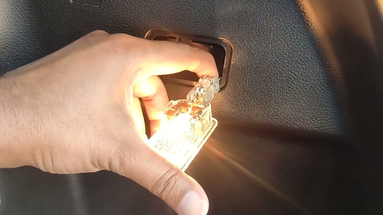 Grand Vitara Sigma Boot Lamp Installation
