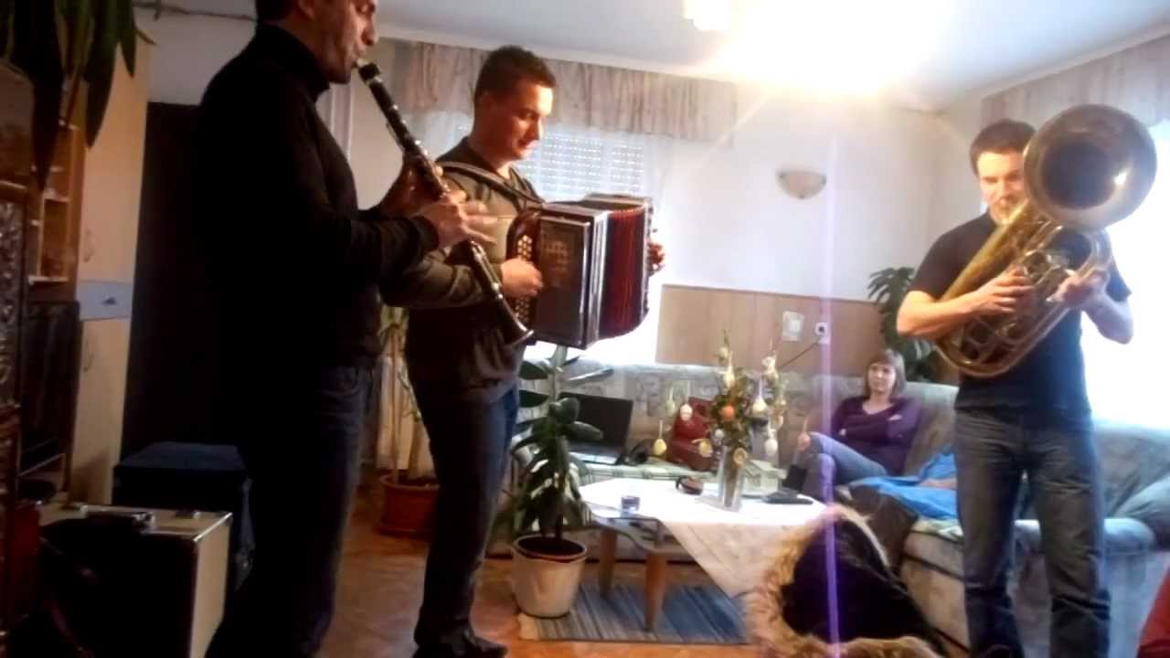 GREMO VABIT - VELIKONOČNI TRIO (Marko, Ale&scaron; in Jernej)