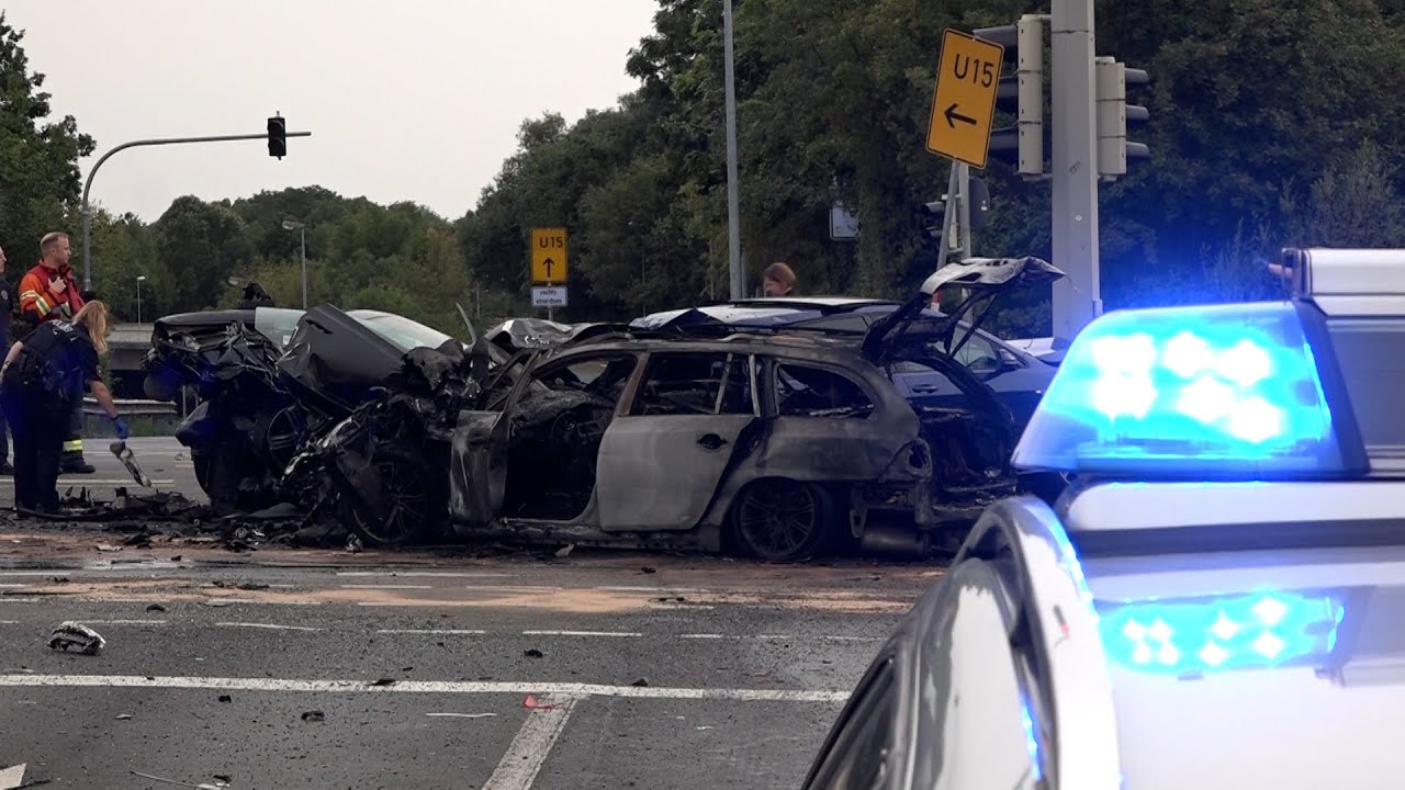 [Polizei findet Drogen] Fahrer flieht vor Polizei - Verfolgungsfahrt in Braunschweig endet tödlich